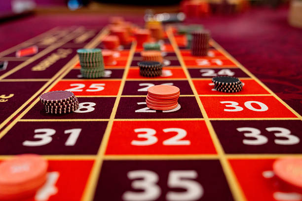 Free Bet Blackjack hand options and dealer interaction